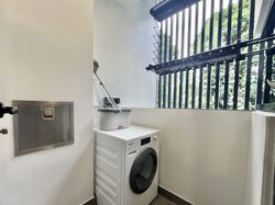 Van Holland (D10), Condominium #618052781